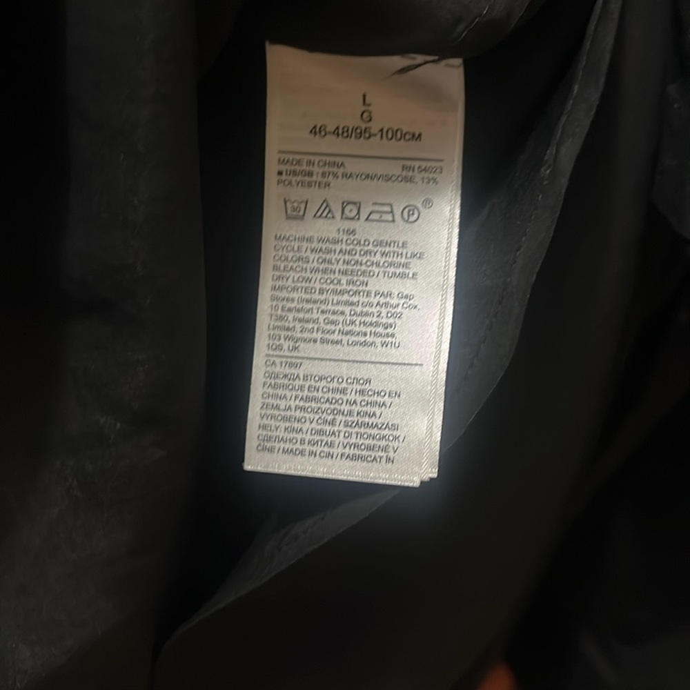 NWT L Banana Republic Black Button-Up Top belted shirt - Picture 9 of 9